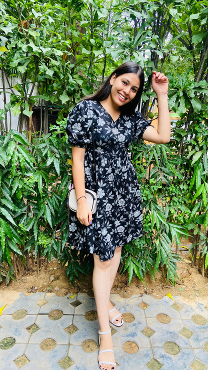 BLACK FLORAL DRESS