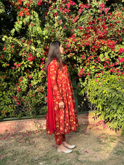 Red floral mohini suit set