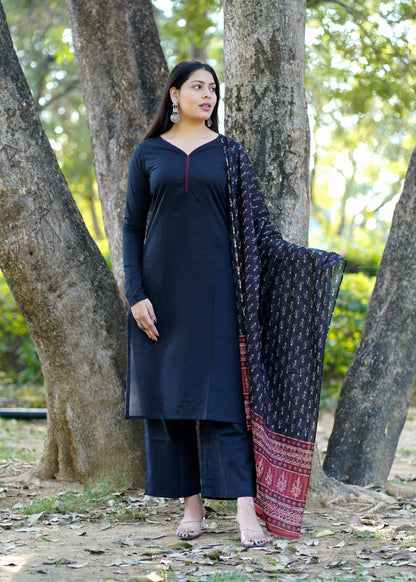 Solid black kurta set with dupatta