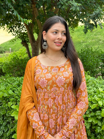 Joyfull mustard gher suit set