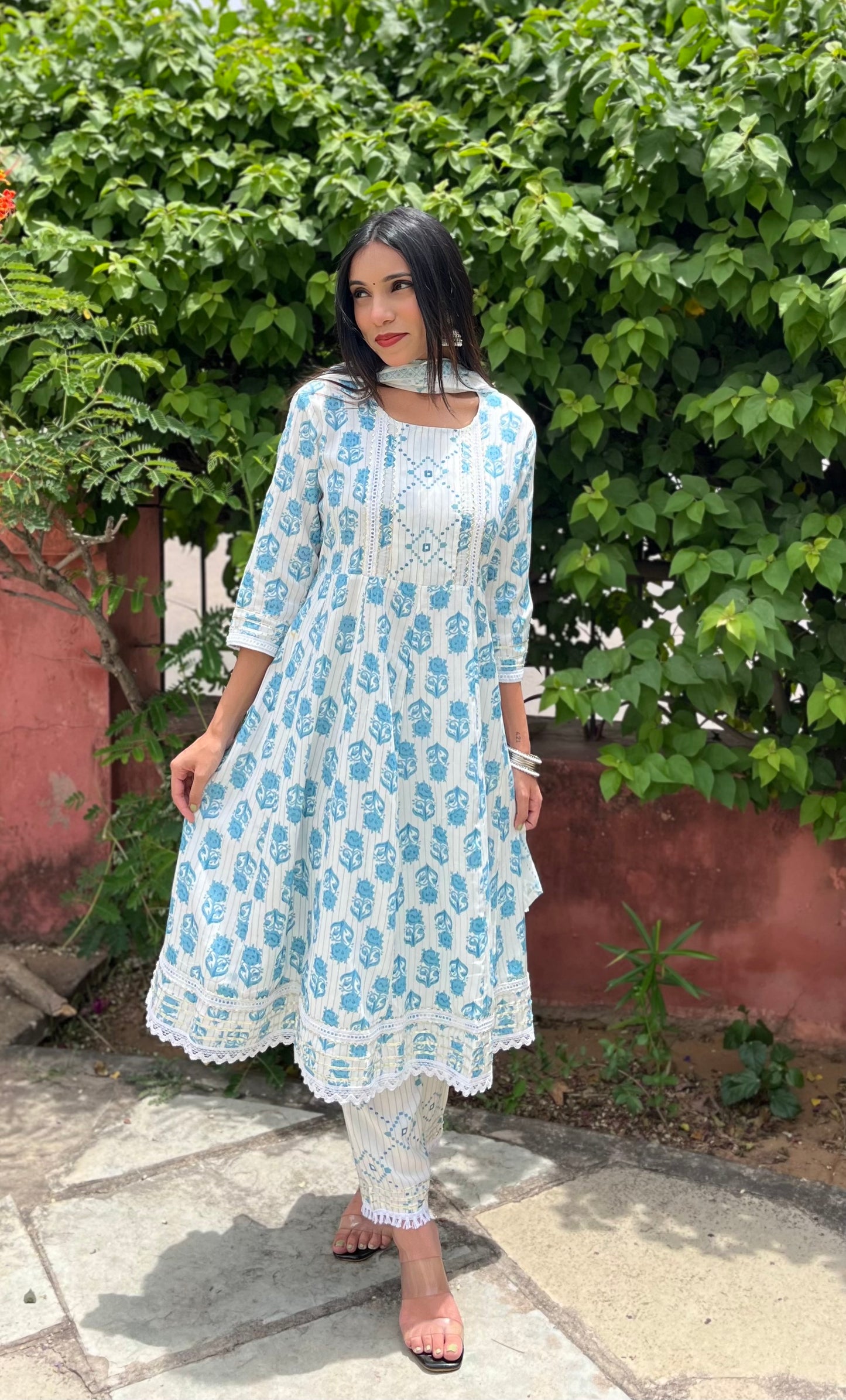 Aasmani Lace suit set