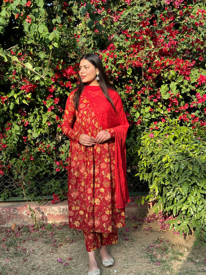 Red floral mohini suit set