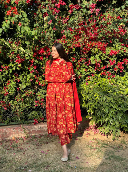 Red floral mohini suit set