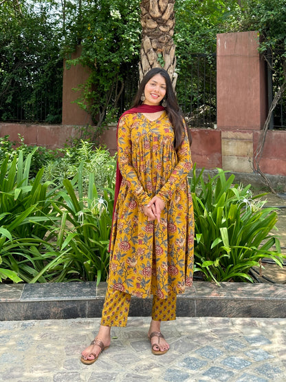 Yellow garden mohini suit set