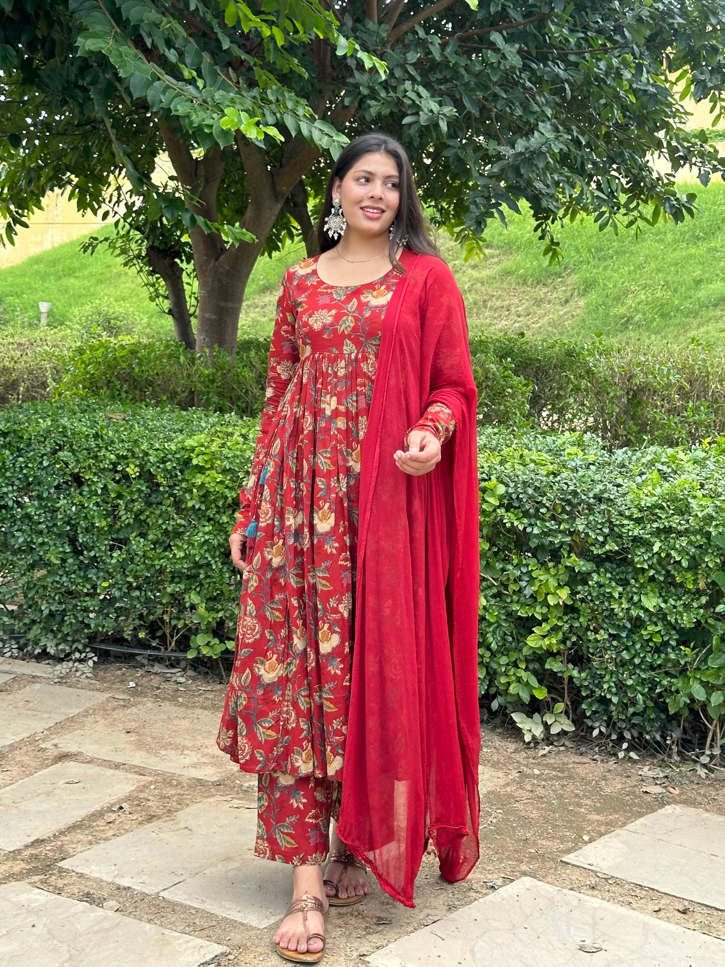 Pretty Red floral Gher suit set