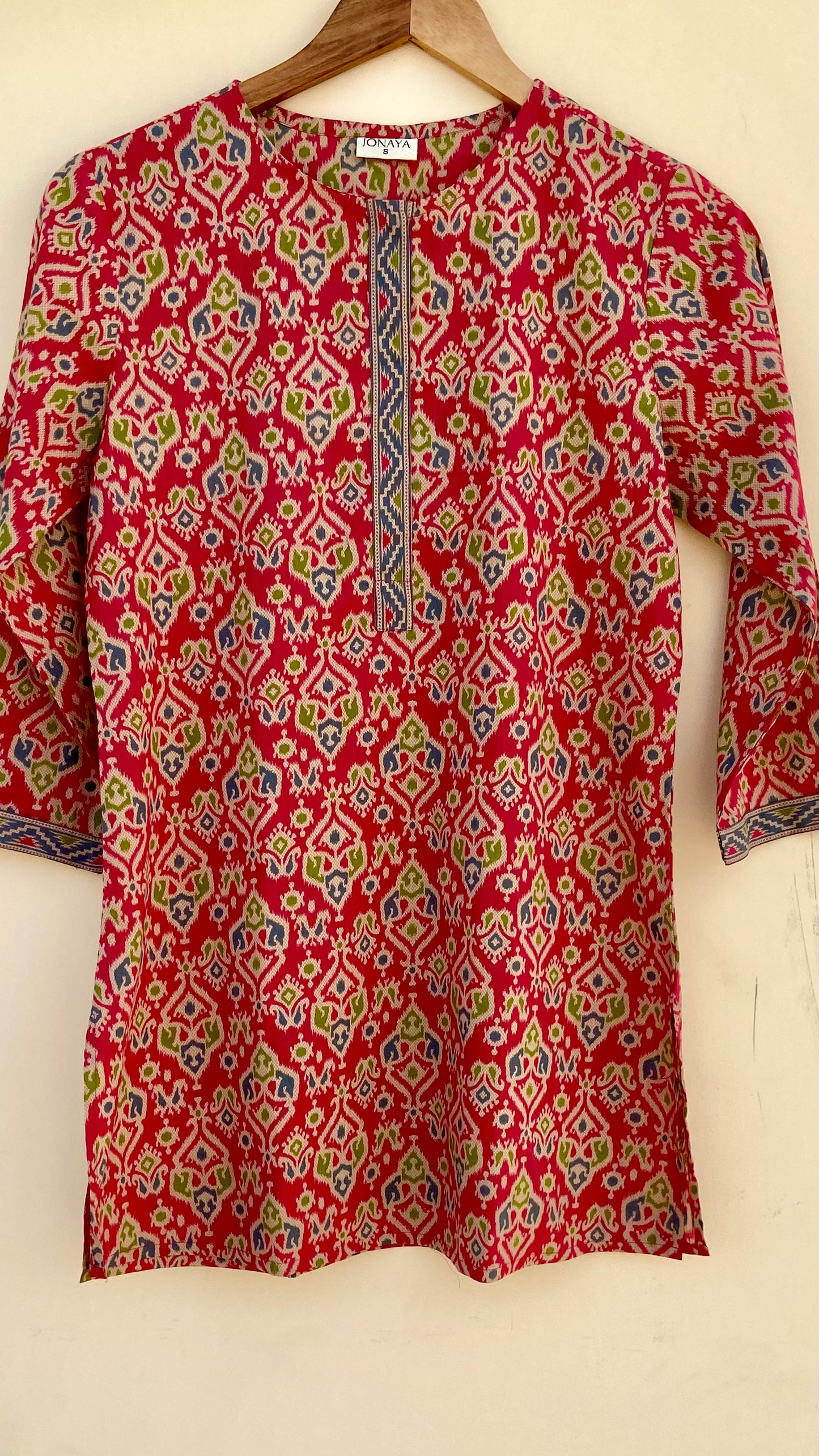 EMBROIDERY SHORT KURTI